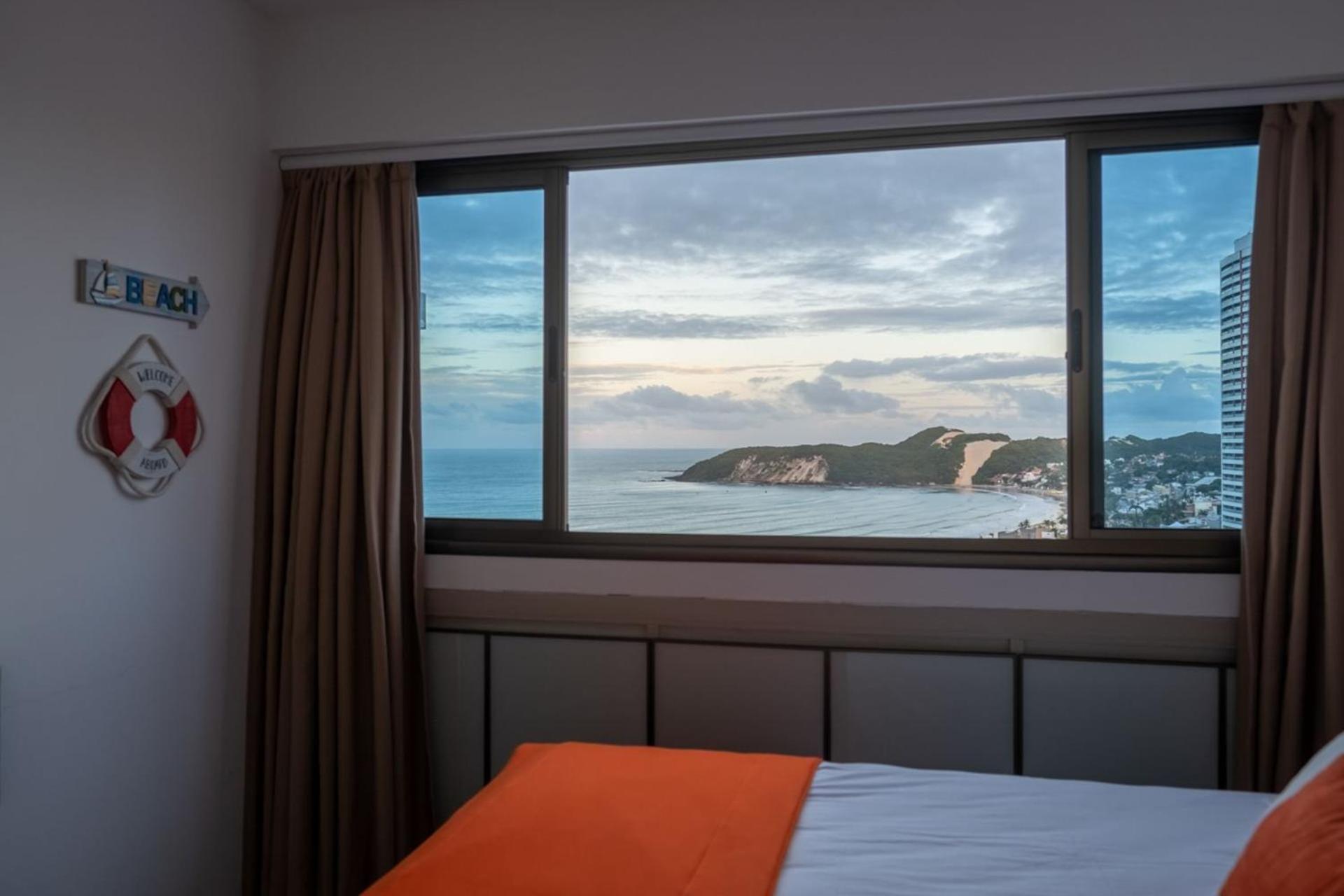 Pontanegra Beachfront Retreat: Family-Friendly Apartment with Sea Views Natal Exterior photo